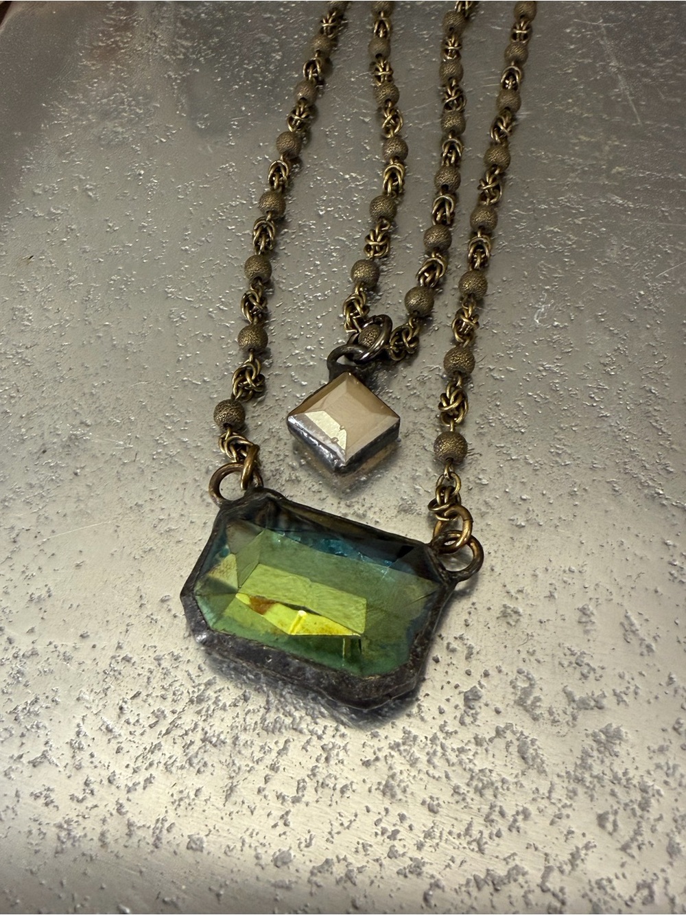 Vintage-Inspired Reversible Pink & Green Pendant Necklace - Picture 3 of 14